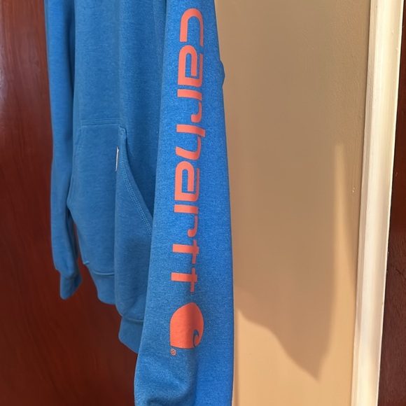 Women’s Carhartt hoodie - Picture 2 of 3